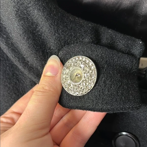 Heavy Black Women’s Luxurious Coat Classic Winter Outerwear - Picture 3 of 12